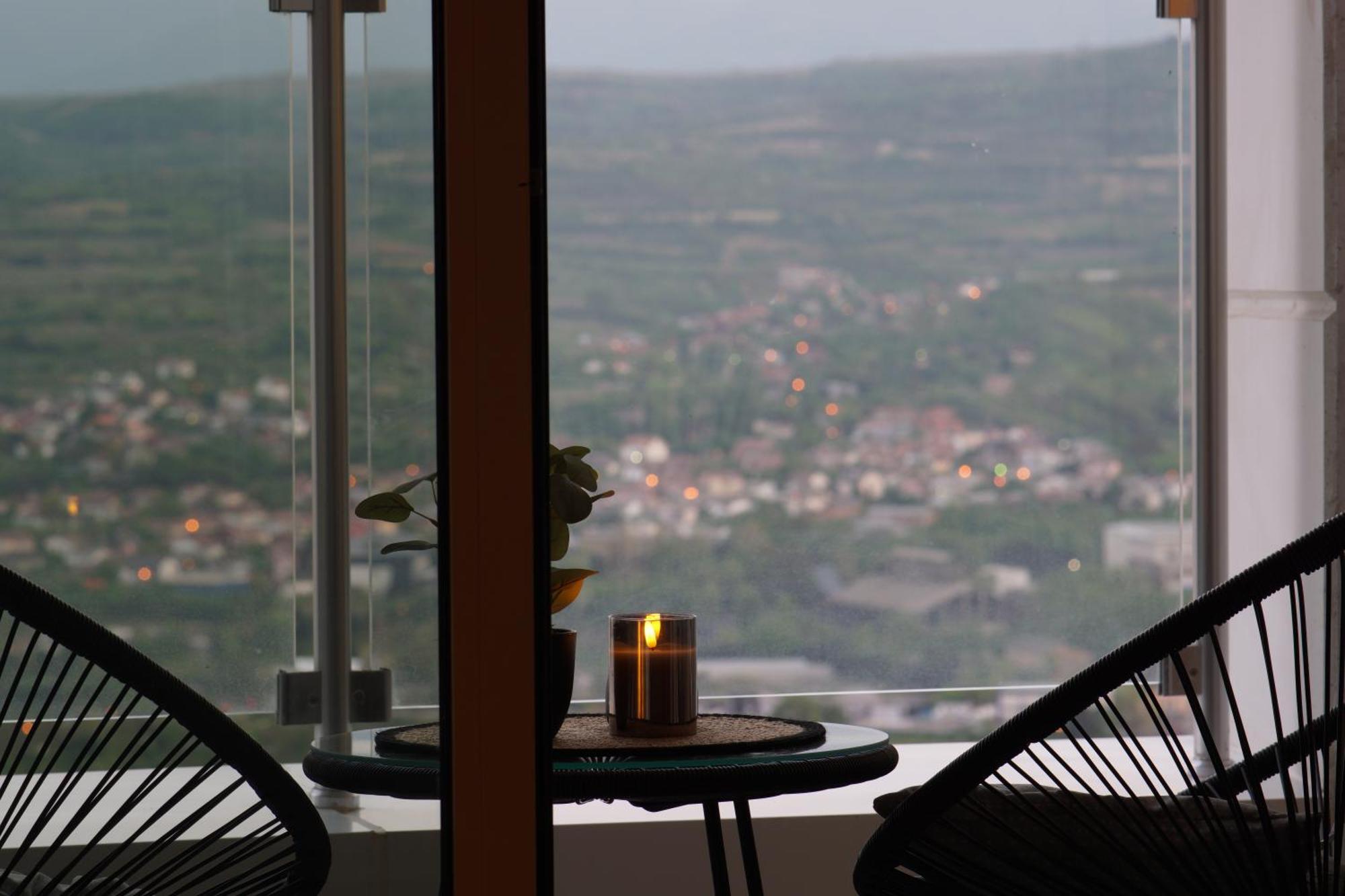 Stellarlux Apartment, 35th Floor