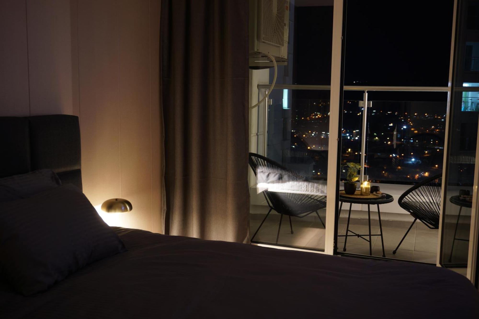 Lägenhet Stellarlux Apartment, 35th Floor *